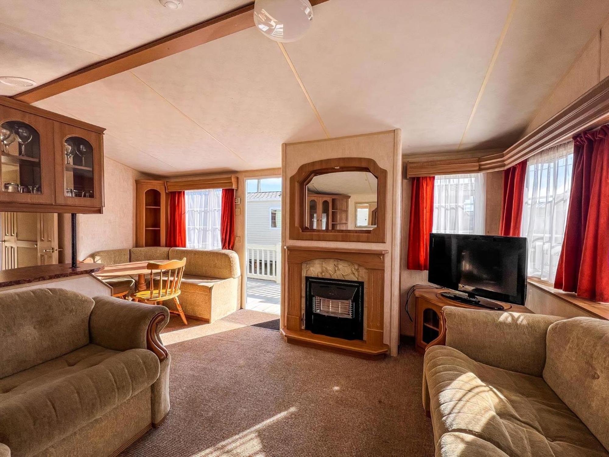 6 Berth Dog Friendly Caravan In Hunstanton, Minutes From The Beach Ref 13013L Extérieur photo
